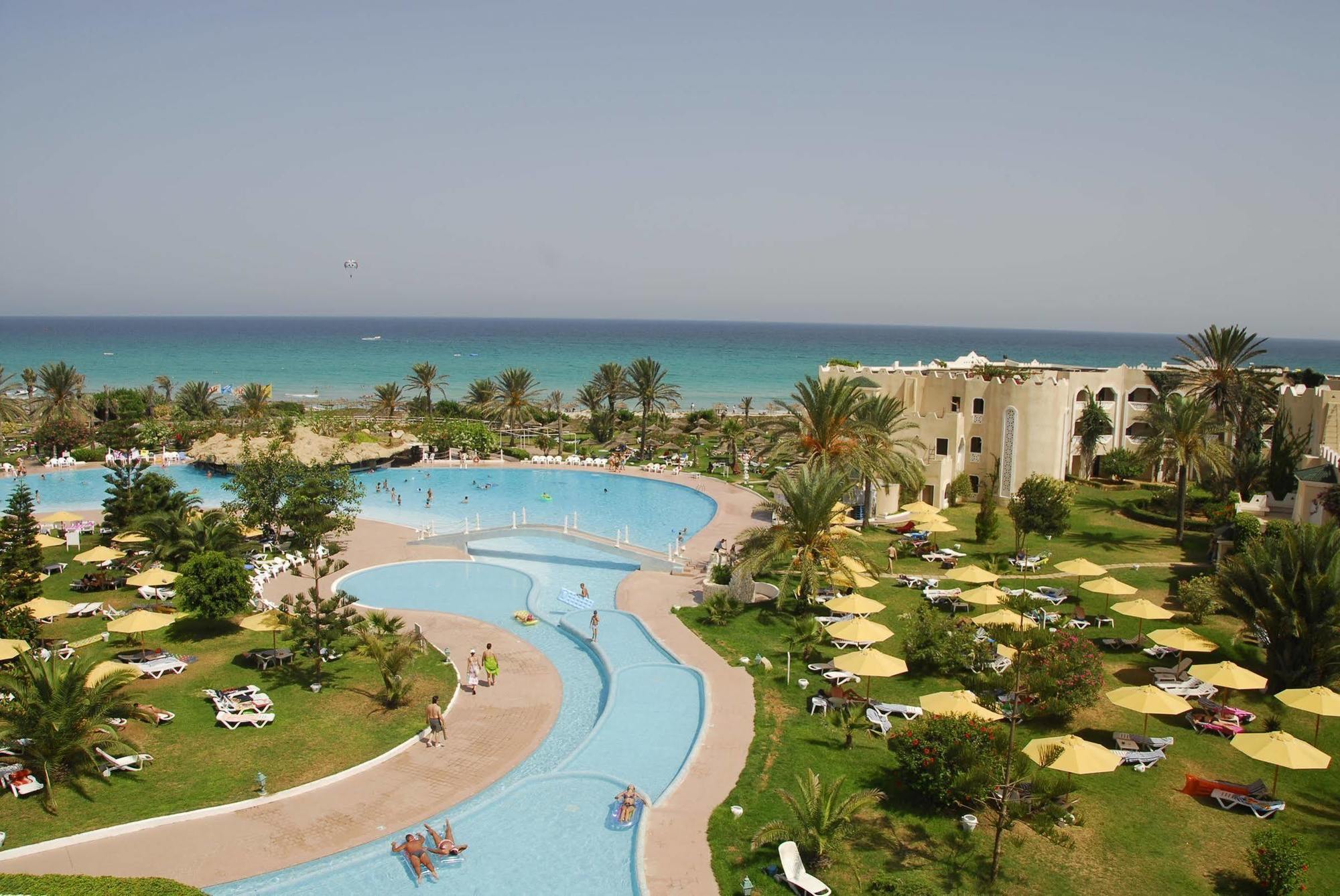 Mahdia Beach & Aqua Park Exterior photo
